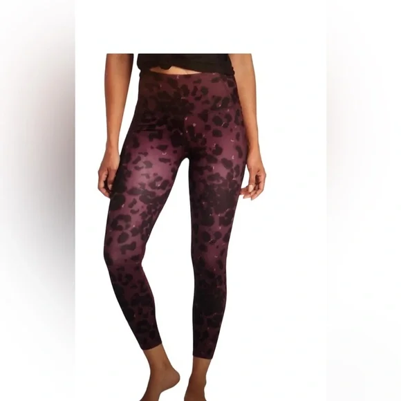 NWOT All In Motion Leopard Print 7/8 Legging & Sports Bra Set Size Small - Picture 4 of 16